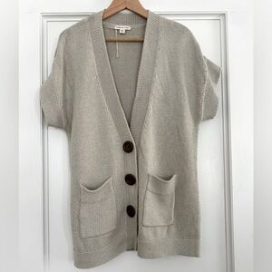Coldwater Creek short sleeve sweater/cardigan/sweater vest wooden buttons size L